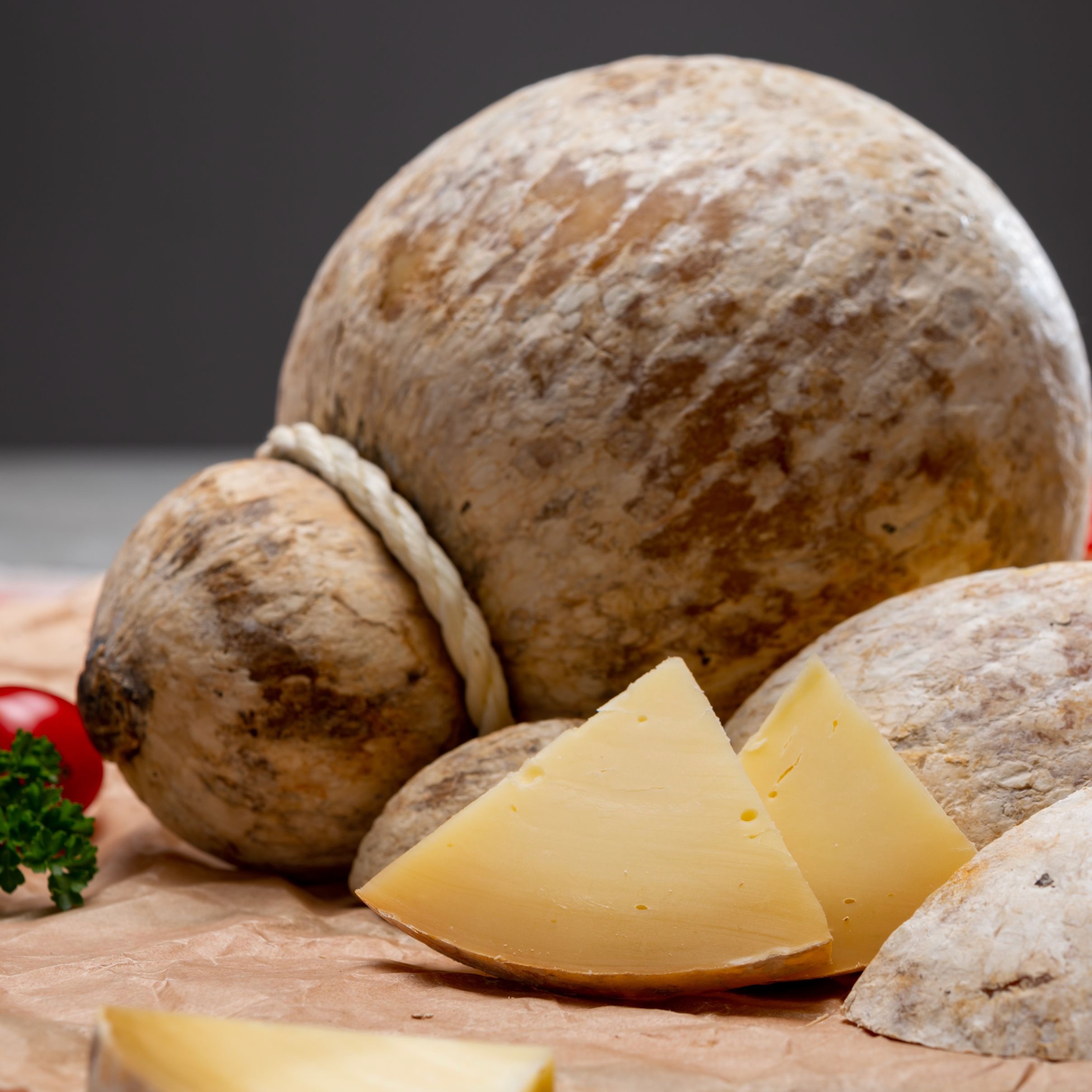 Caciocavallo stagionato di grotta del Tanagro PAT Campania - ViVi