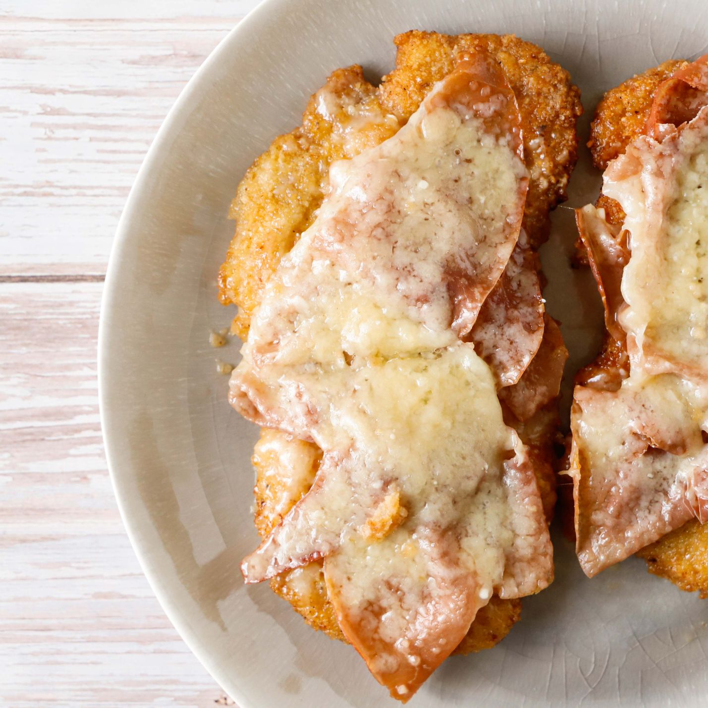 Cotoletta alla bolognese, come si prepara un classico ...