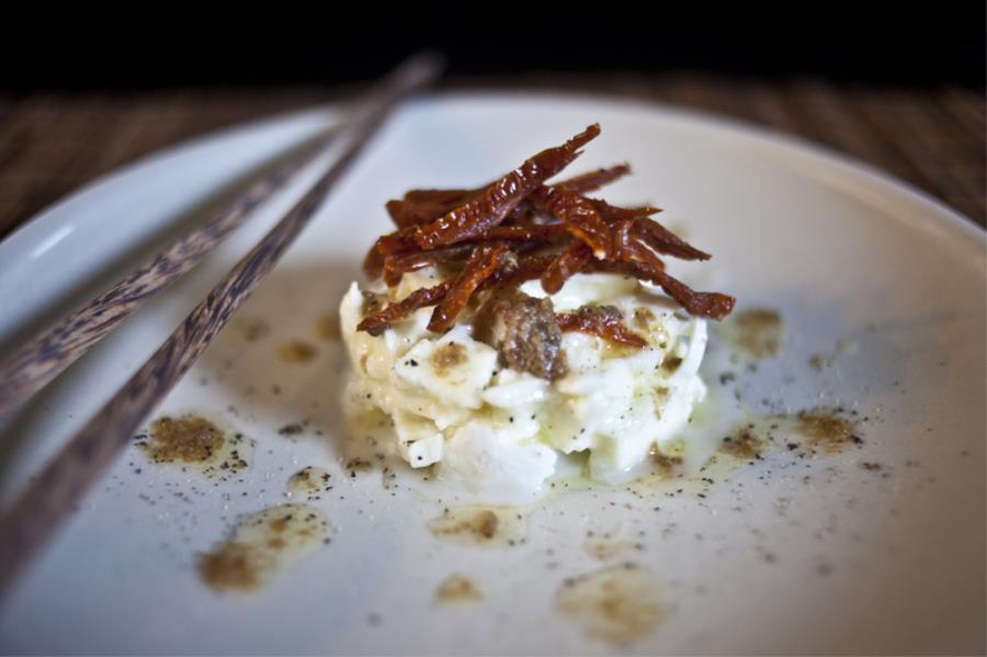 Stracciata Di Mozzarella Di Bufala Con Pomodori Secchi Di Calabria Saporie