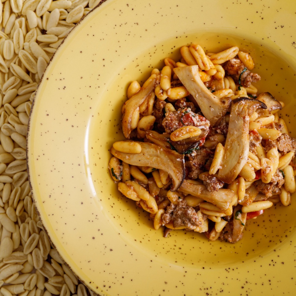 Cavatelli Pugliesi Con Sugo Di Funghi Cardoncelli E Salsiccia Saporie