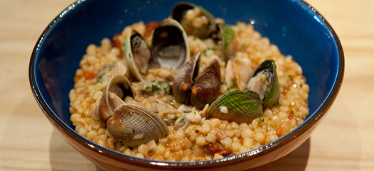 Fregola Risottata Con Tartufi Di Mare Vongole E Fumetto Di Scorfano Saporie