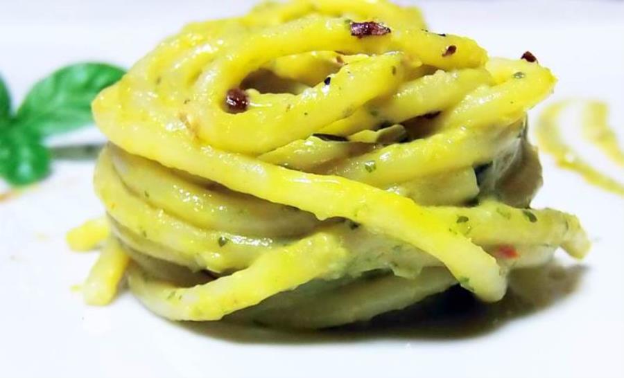 Spaghetti Con Pesto Di Basilico Ricotta E Limone Di Sicilia Saporie