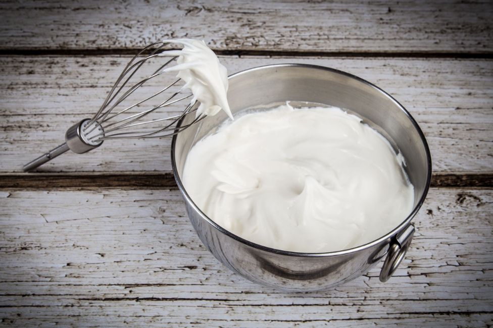 Come Si Fa La Panna Montata La Ricetta E I Consigli La Scuola Di Cucina Saporie Saporie